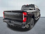 2025 F-350 Super Duty Thumbnail 4