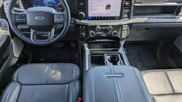 2025 Ford F-350 Super Duty King Ranch