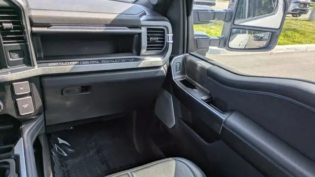 2025 Ford F-350 Super Duty King Ranch