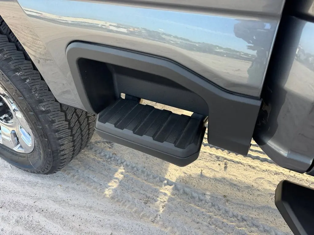 2026 Ford F-350 - $79,649