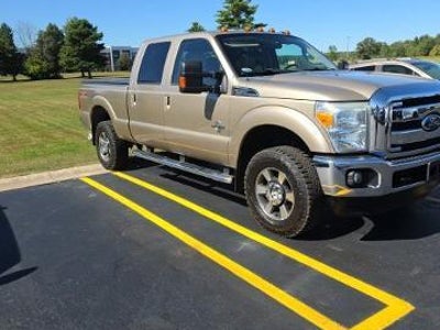 2011 Ford F-350 Super Duty 4X4 Lariat 4DR Crew Cab 6.8 FT. SB SRW Pickup