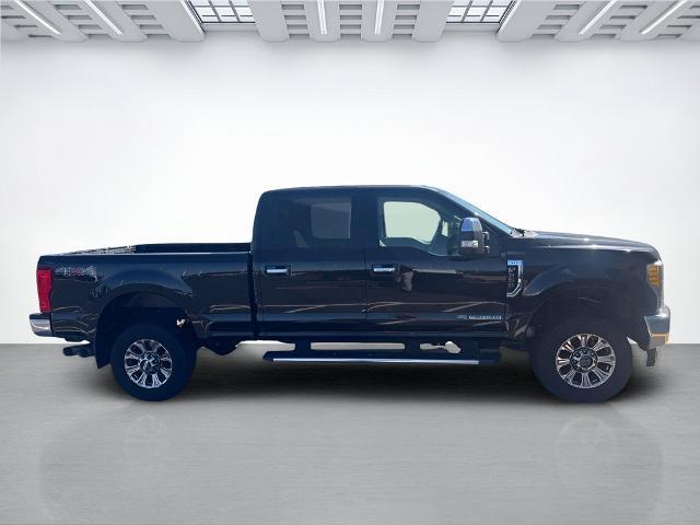 2017 Ford F-350 - $42,999