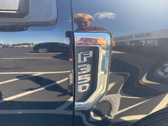 2017 Ford F-350 - $42,999