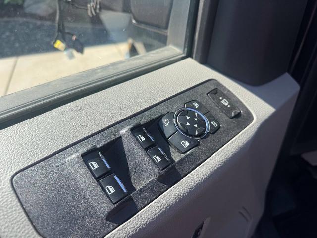 2017 Ford F-350 - $42,999