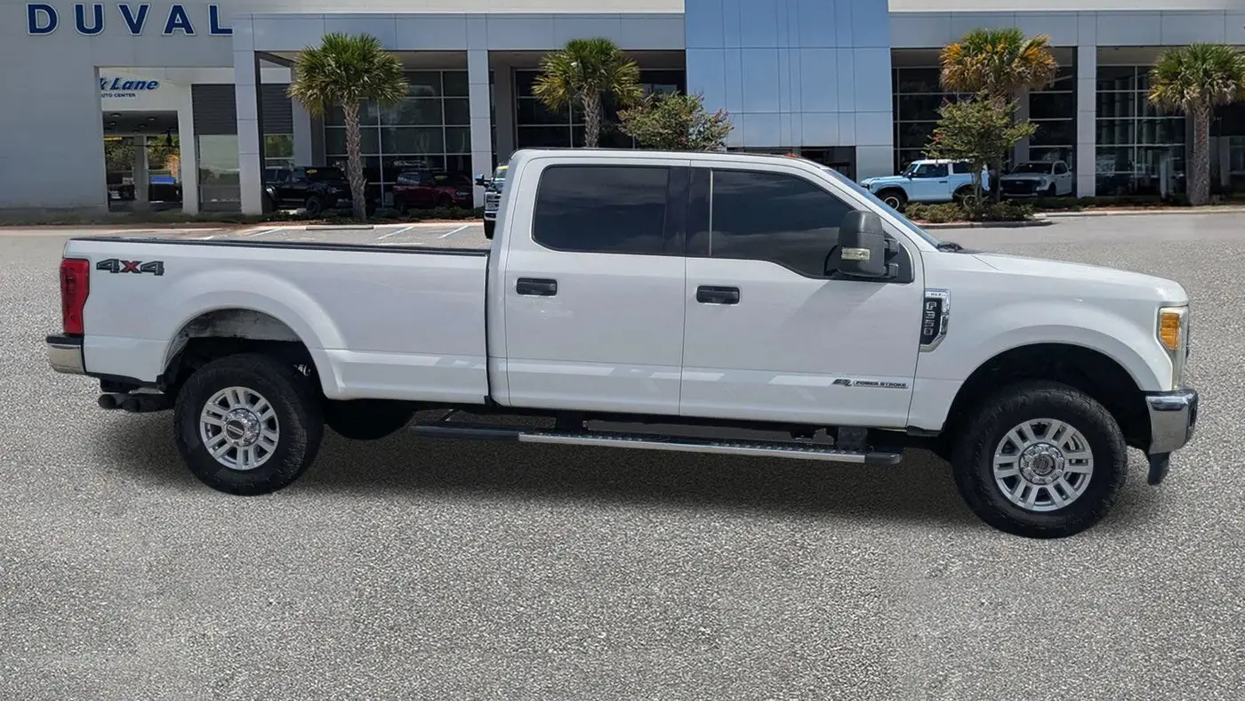 2017 Ford F-350 Super Duty Platinum