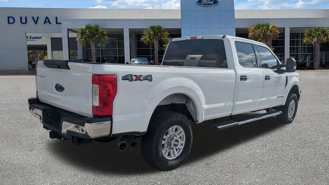 2017 Ford F-350 Super Duty Platinum