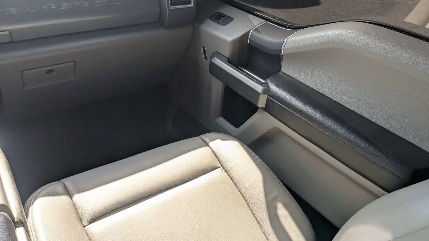 2017 Ford F-350 Super Duty Platinum