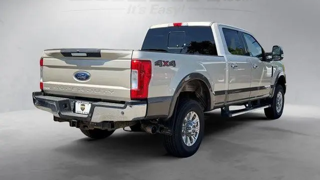 2017 Ford F-350 Super Duty XLT