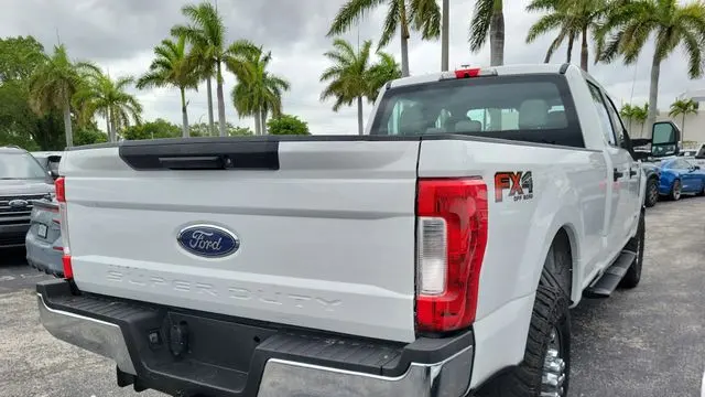 2017 Ford F-350 Super Duty XL
