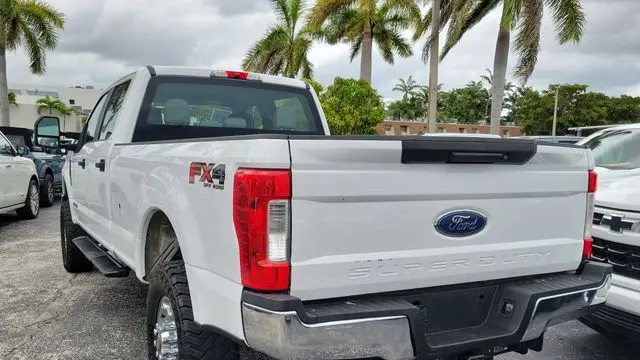 2017 Ford F-350 Super Duty XL