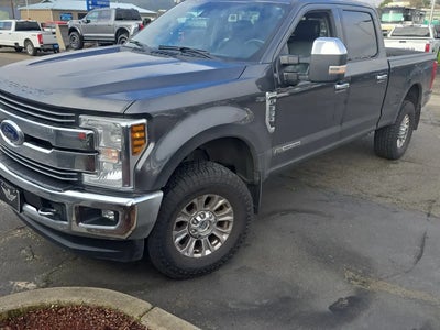 2018 Ford F-350 Super Duty 4X4 Lariat 4DR Crew Cab 6.8 FT. SB SRW Pickup