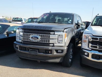 2019 Ford F-350 Super Duty 4X4 Platinum 4DR Crew Cab 6.8 FT. SB SRW Pickup