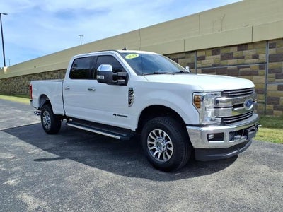2019 Ford F-350 Super Duty 4X4 Lariat 4DR Crew Cab 6.8 FT. SB SRW Pickup