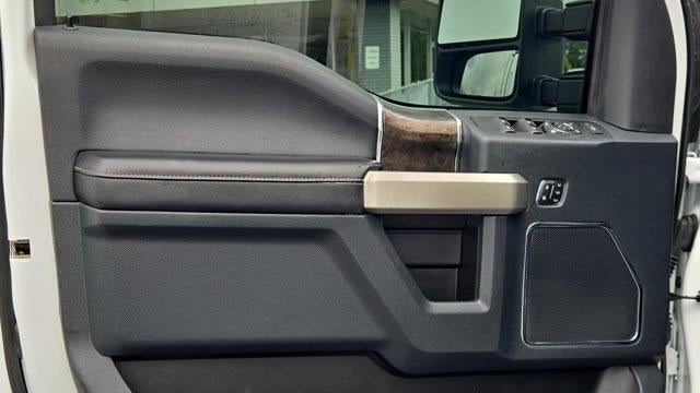 2022 Ford F-350 Super Duty Platinum