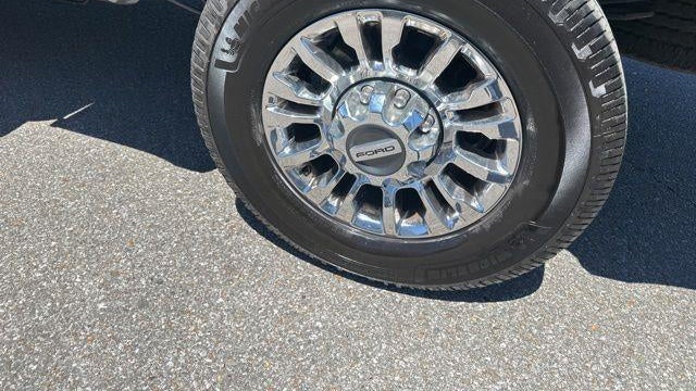 2022 Ford F-350 Super Duty Lariat