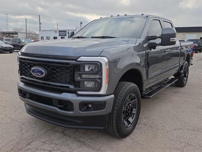 2023 Ford F-350 Super Duty 4X4 Lariat 4DR Crew Cab 6.8 FT. SB SRW Pickup
