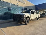 2023 F-350 Super Duty Thumbnail 3