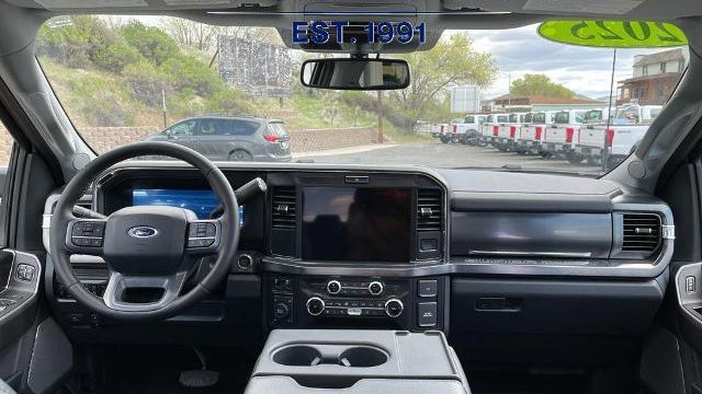 2025 Ford F-350 Super Duty King Ranch