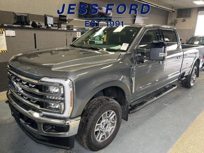 Photo of a 2025 Ford F-350 Super Duty 4X4 Lariat 4DR Crew Cab 6.8 FT. SB SRW Pickup for sale