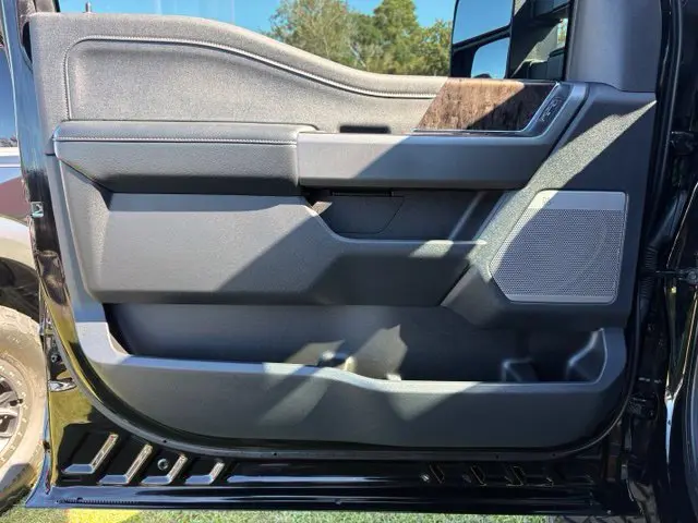 2025 Ford F-350 - $77,855