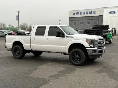 2016 Ford F-350 Super Duty 4X4 Lariat 4DR Crew Cab 6.8 FT. SB SRW Pickup
