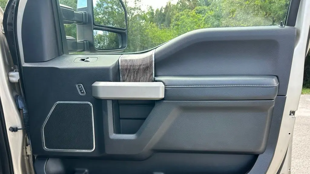 2017 Ford F-350 Super Duty King Ranch