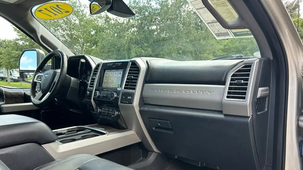 2017 Ford F-350 Super Duty King Ranch
