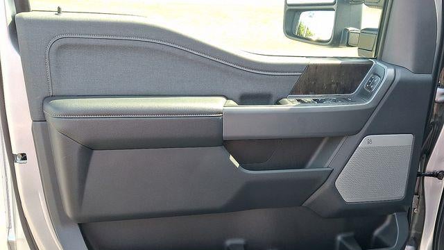 2024 Ford F-350 Super Duty Platinum