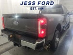2025 F-350 Super Duty Thumbnail 4
