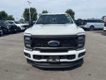 2025 F-350 Super Duty Thumbnail 2