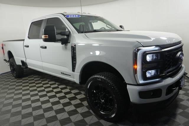 2025 Ford F-350 - $64,500