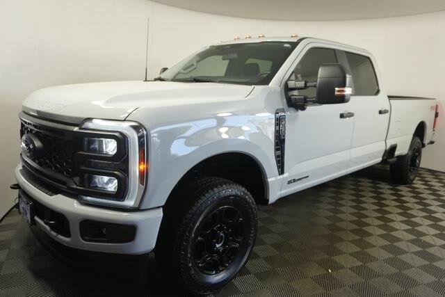 2025 Ford F-350 - $64,500