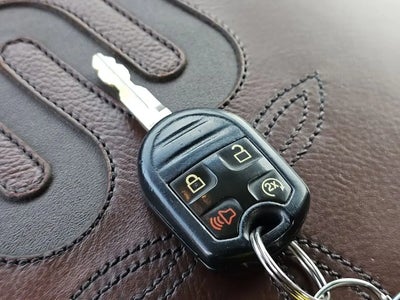 2013 Ford F-350 Super Duty 4X4 King Ranch 4DR Crew Cab 6.8 FT. SB SRW Pickup