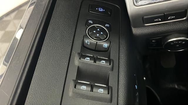 2017 Ford F-350 - $36,795