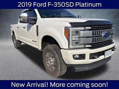 2019 Ford F-350 Super Duty 4X4 XLT 4DR Crew Cab 6.8 FT. SB SRW Pickup