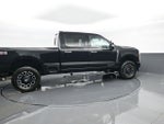 2023 F-350 Super Duty Thumbnail 4