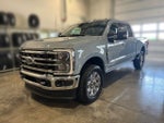 2024 F-350 Super Duty Thumbnail 4