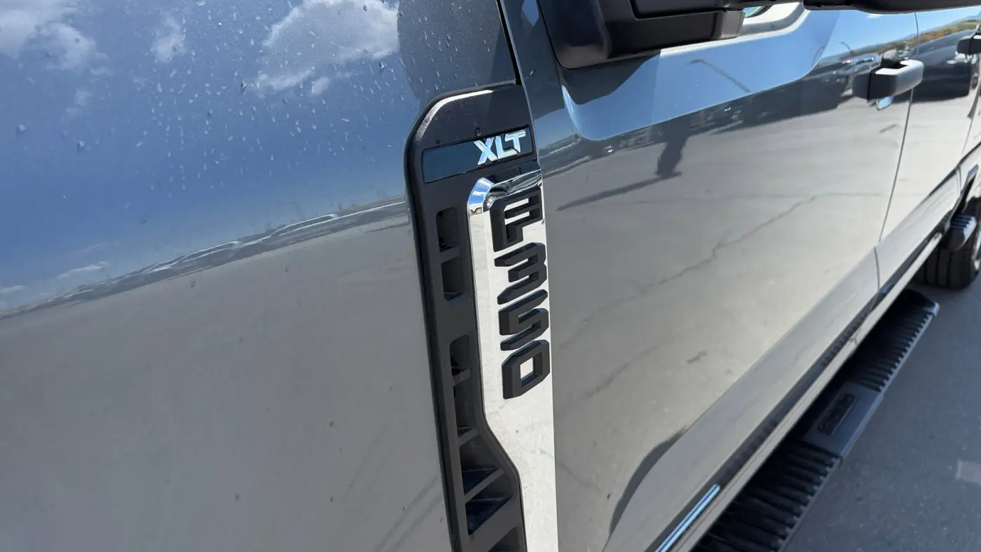 2024 Ford F-350 Super Duty XLT