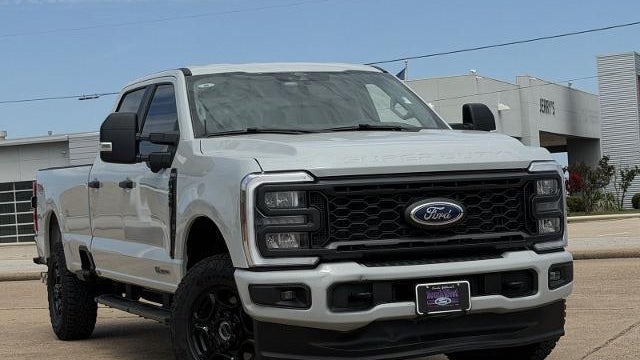 2025 Ford F-350 Super Duty XLT
