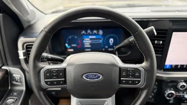 2025 Ford F-350 Super Duty Lariat