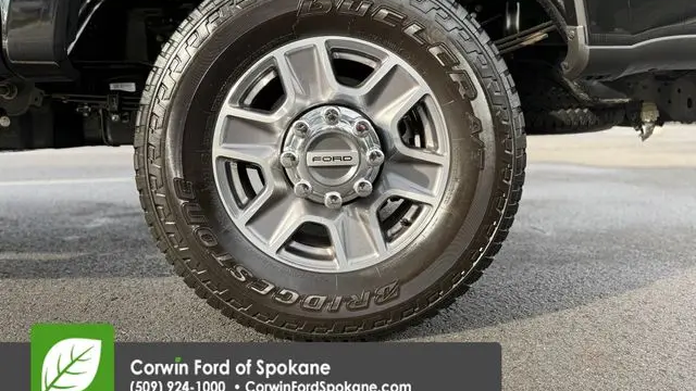 2025 Ford F-350 Super Duty Lariat