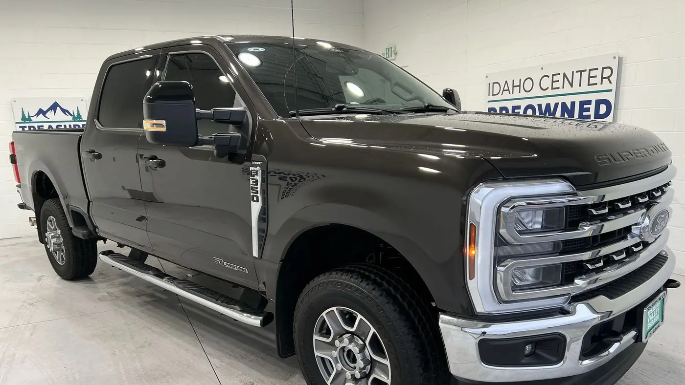 2025 Ford F-350 Super Duty Lariat