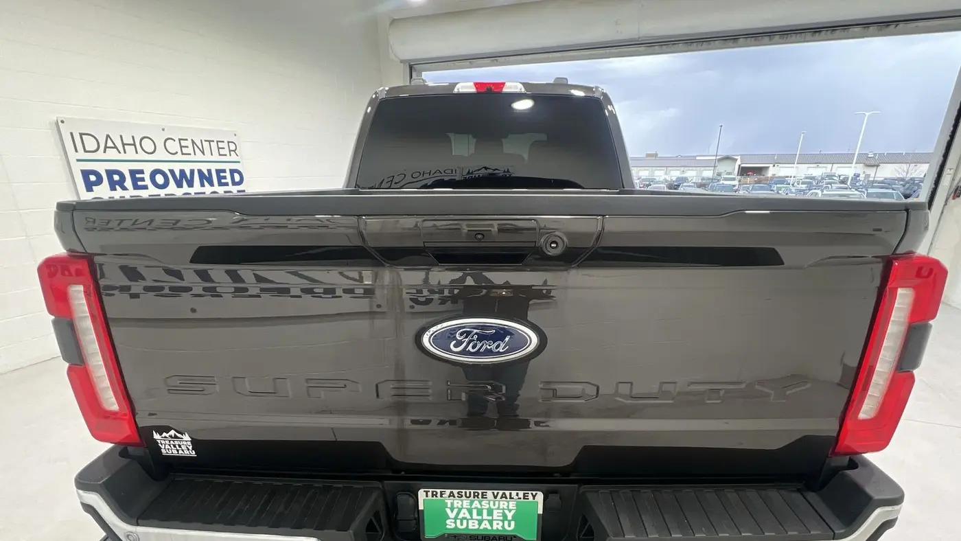 2025 Ford F-350 Super Duty Lariat