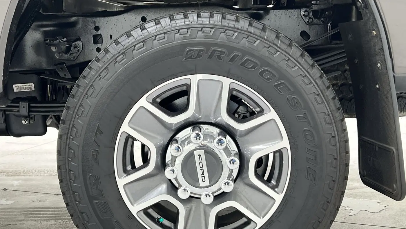 2025 Ford F-350 Super Duty Lariat
