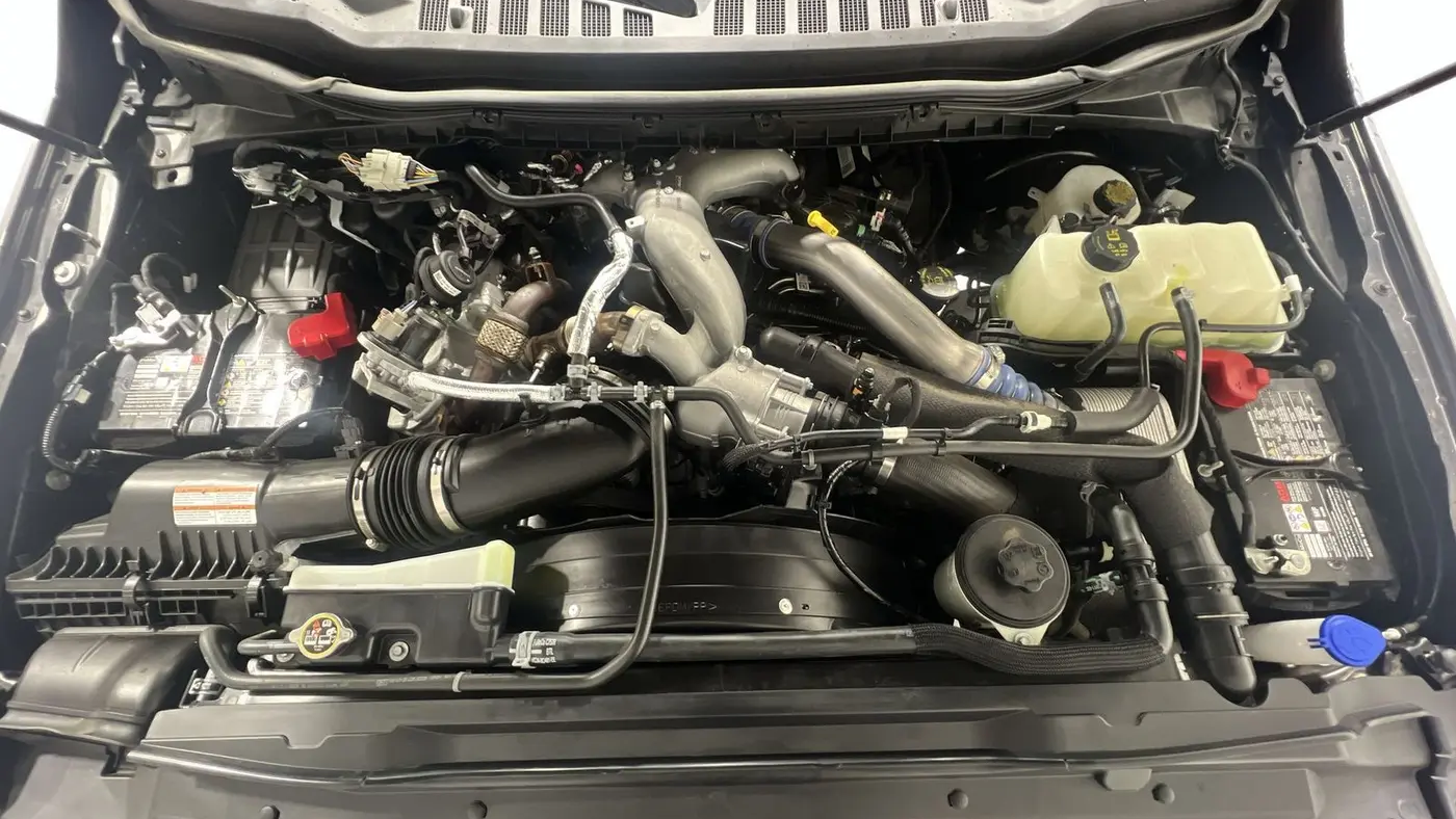 2025 Ford F-350 Super Duty Lariat