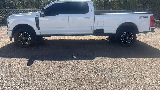 2025 Ford F-350 Super Duty Lariat