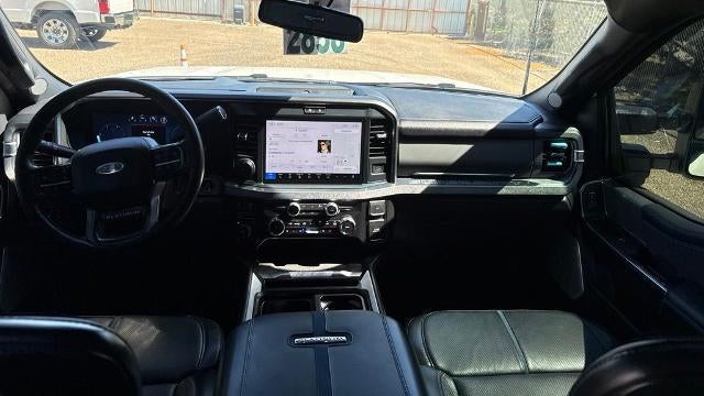 2025 Ford F-350 Super Duty Lariat