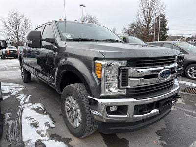 2017 Ford F-350 Super Duty 4X4 XLT 4DR Crew Cab 6.8 FT. SB SRW Pickup