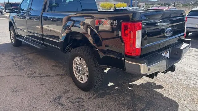2017 Ford F-350 Super Duty Platinum