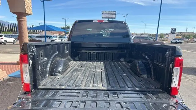 2017 Ford F-350 Super Duty Platinum
